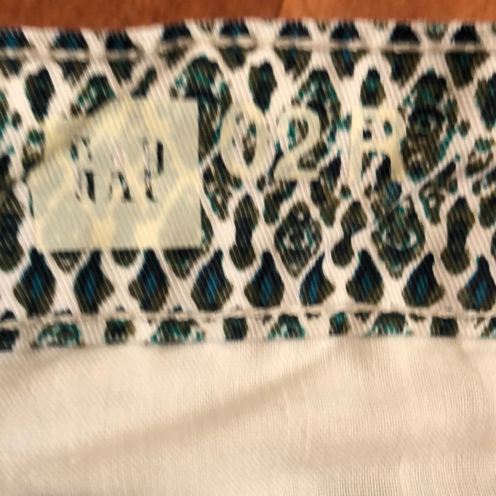 Gap Pattern Shorts - image 4